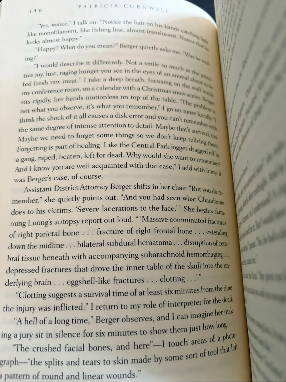 Patricia Cornwell The Last Precinct Hardcover- Book 11 of 29 Kay Scarpetta - Picture 4 of 7